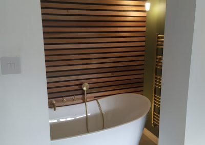 Bath with cedar wall