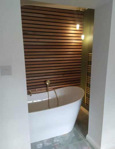 Bath with cedar wall